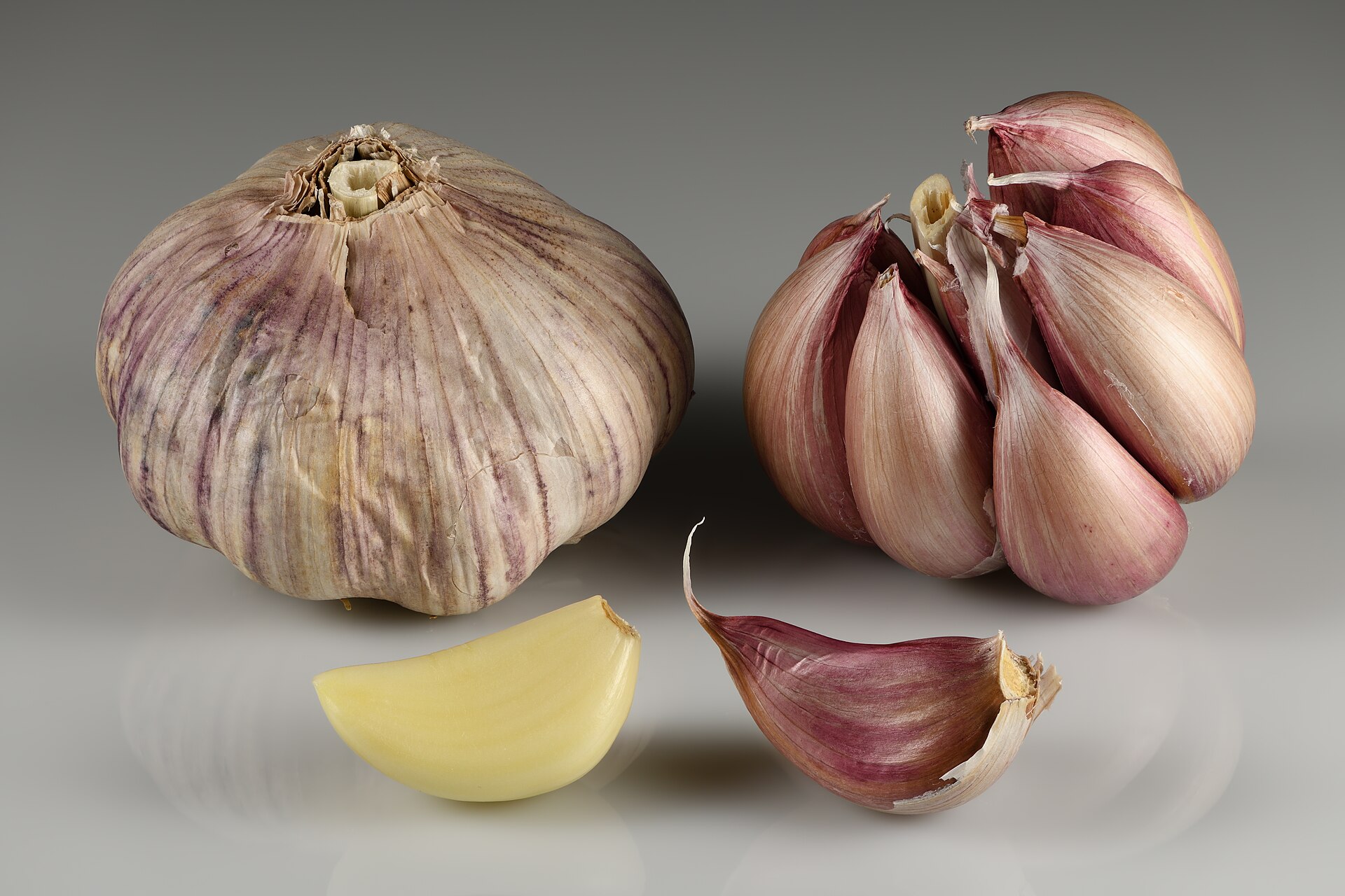 garlic bulbs